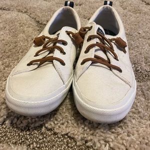 Sperry shoes size 9